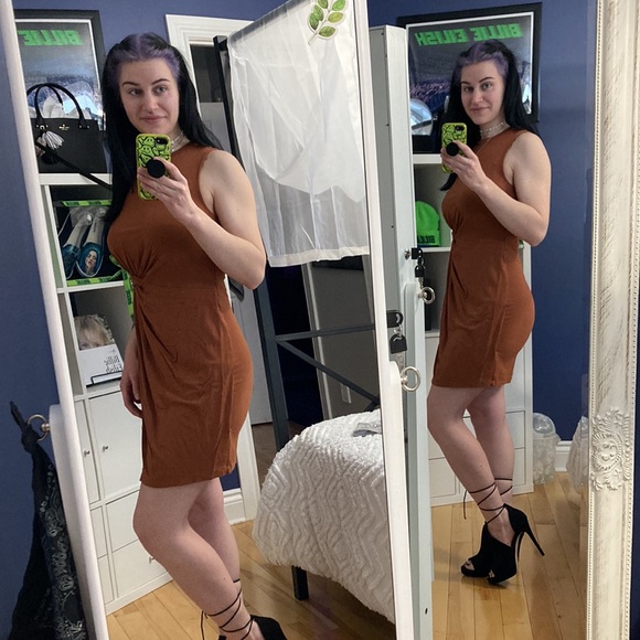 Camel Coloured Wrap style Bodycon dress - Picture 2 of 7